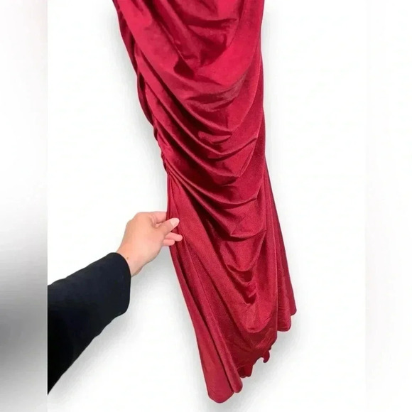 La Femme Open Back Jersey Modest Prom Gown 29873 in Burgundy Wine Red Size 2 - Picture 8 of 11